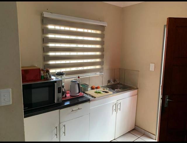 3 BEDROOM HOUSE FOR SALE IN CLAYVILLE